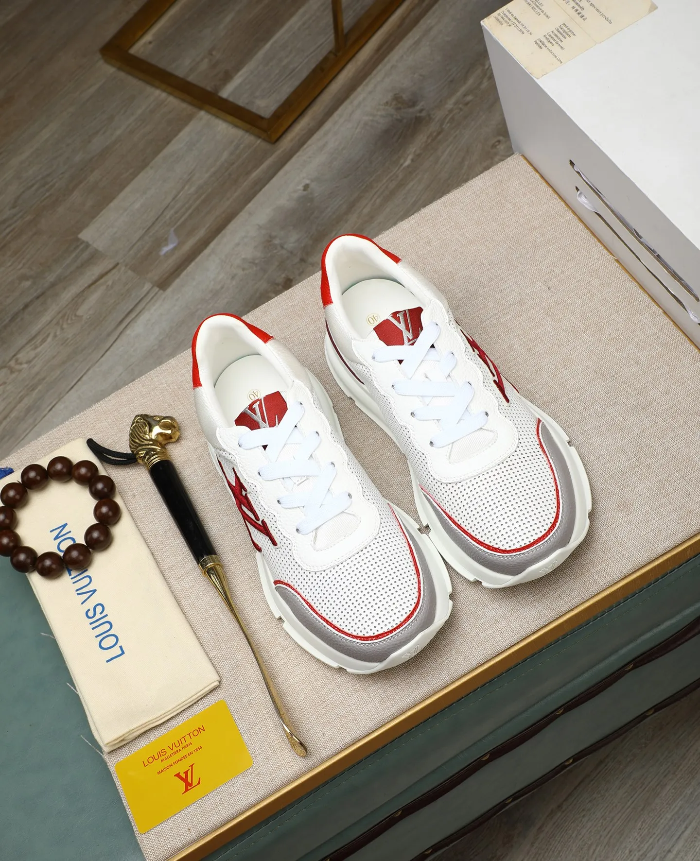 Men's shoes 💰460 📛📛【LOUIS VUITTON】Louis Vuitton official website synchronized new products 👟Milan fashion catwalk style 🇰🇾🇰🇾LV family logo, celebrity style, a must-have for fashionistas ⚠️First-layer calfskin ➕Genuine leather lining ➕Official website original version special outsole 👞Number 38-44